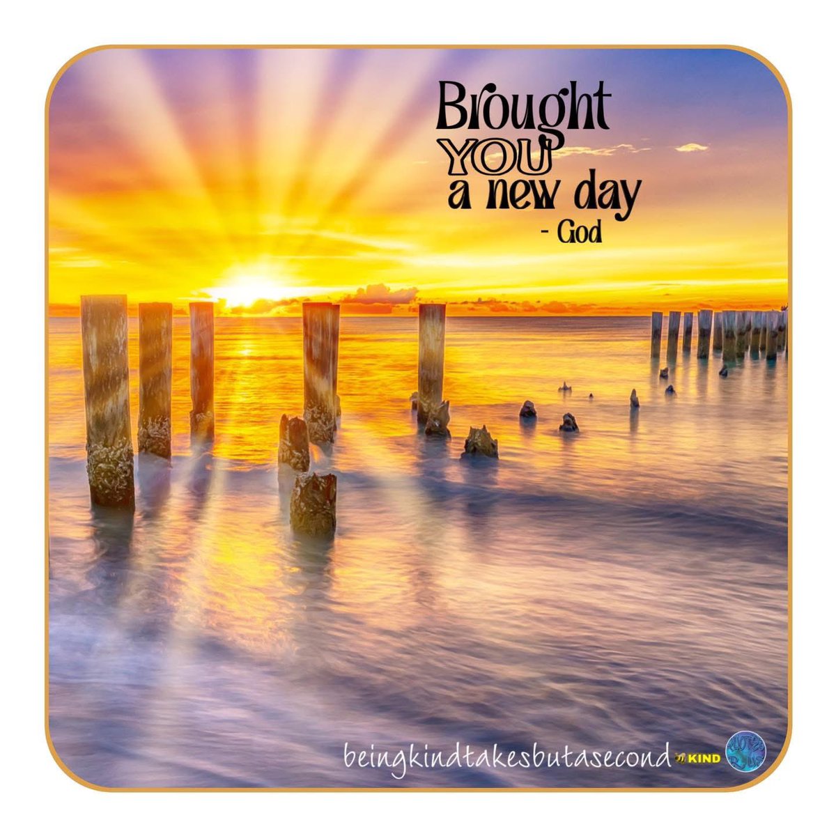 QuotesrusF's tweet photo. 😘❣️  GOOD   MORNING    Brought you a new day 😉  🙋🏻‍♀️    🐝  KIND
#goodmorning #beekind #beingkindtakesbutasecond #broughtyouanewday #god https://t.co/fAzeVGMaTK