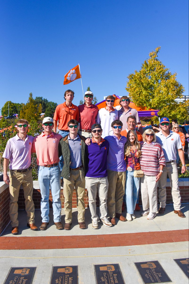IPTAY's tweet photo. Great to see so many of our IPTAY members back on campus today 🐅

Welcome home Tigers! Beat the Hokies! https://t.co/FOIhTgSyf5