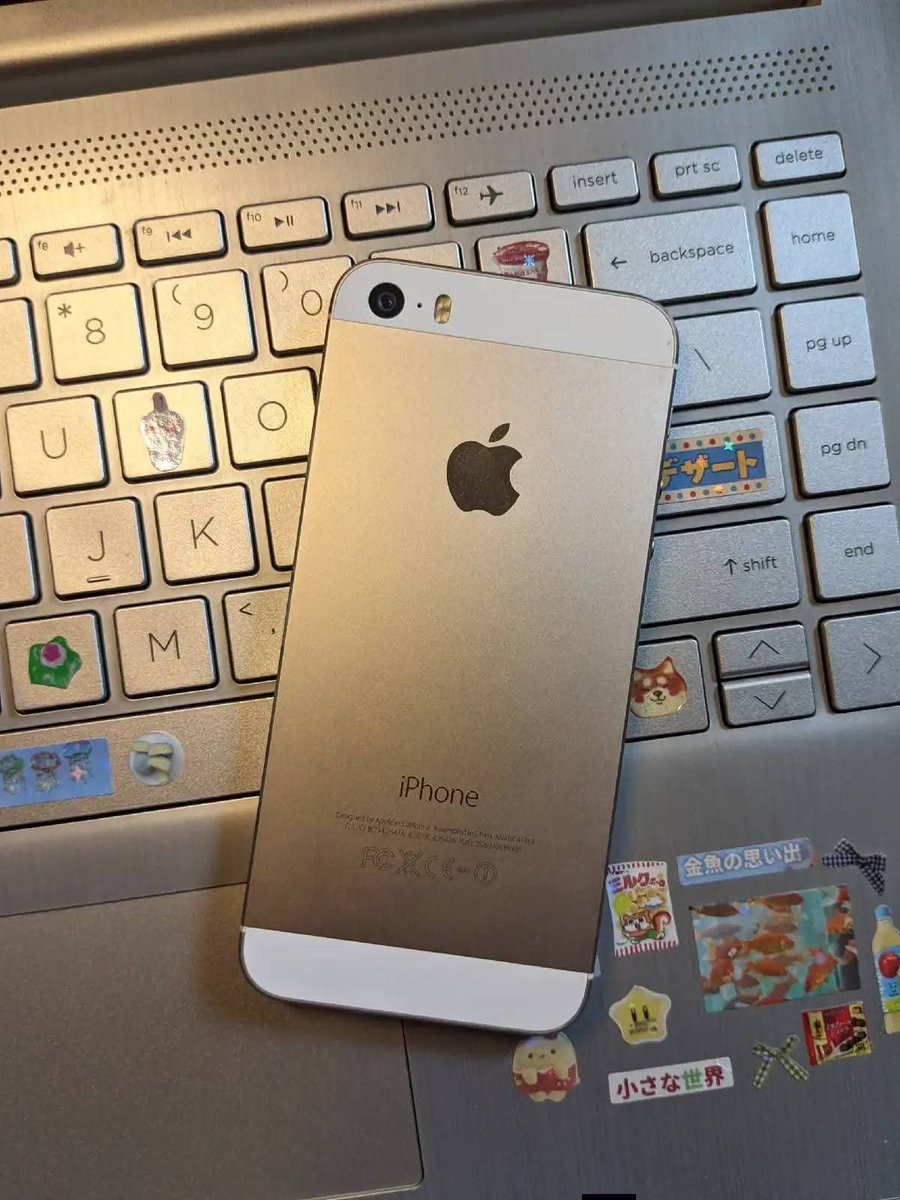 roseseww's tweet photo. masih belum nemu jodoh nya huhu
WTS iphone 5s 32gb

icloud kosong
sinyal aktif
finger fungsi
tombol normal semua
kamera d/b jernih

open di 480k. udh di turunin lagi

#zonauangㅤ #zonajajanᅠ #zonaduit #zonacuan #iPhone5s https://t.co/mCE4r4GffS