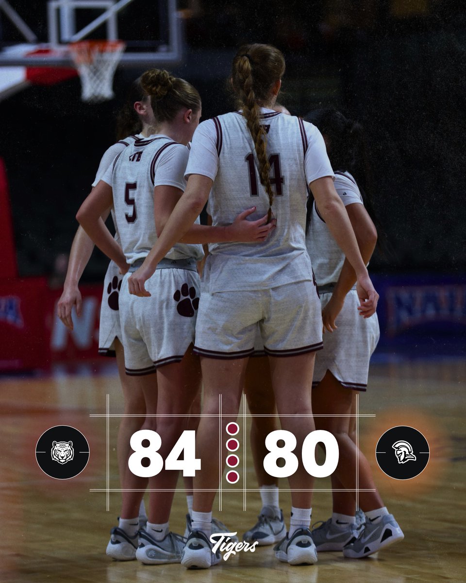 LTB_CU's tweet photo. OVERTIME | The Lady Tigers defeat the Warriors 84-80!

#️⃣ #WeAreCU https://t.co/h2T0orTfUA