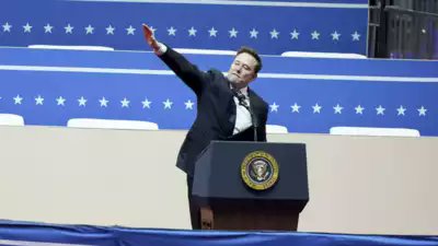 phurstclass's tweet photo. @TheRickWilson Musk is beginning to realise restricting Ukraine's use of Starlink was a criminal act. A private citizen simply cannot interfere with state defense systems.
And boy is he regretting it now. https://t.co/mTcjQNBg9W
