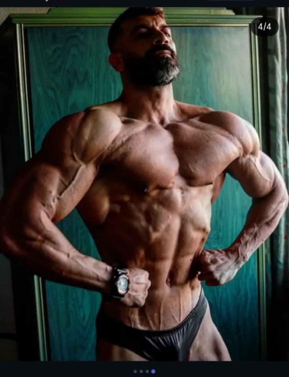 MiddleAlpha19's tweet photo. Syrian Muscular hunk 💋🤤🇸🇾
https://t.co/cDUjF9GD4O
#pakistanimen #gayworld #desiboys #gymreels #kissing #gaysex #gayfun #arabmen #arabmencumming #lgbtq #gayboys #hotmen #hotboys #alphamale #arab #turkishmen @pakicock86 @Pakilad2 @Pakilad8612 @XeroxchapKhan https://t.co/TwLHlC81ts