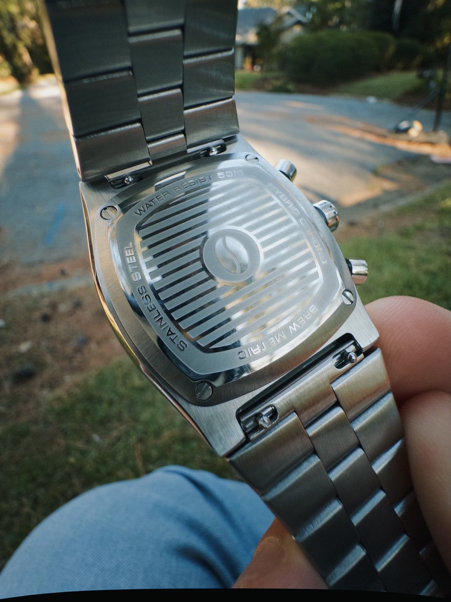 willking's tweet photo. First watch I've ever owned that wasn't digital or an iWatch.

I can see why people like them. https://t.co/gpOGRiENYj