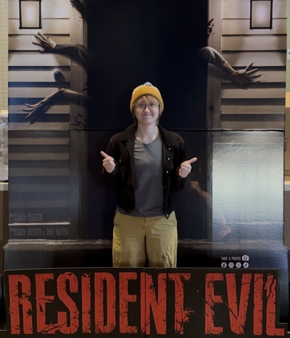 theothestampede's tweet photo. i think its really funny how you can see my fixation get worse every time ive taken a photo here #ResidentEvil https://t.co/QdTFUaQoAc