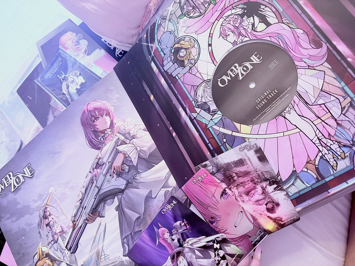marinjirai's tweet photo. the overzone vinyl is beautiful~ https://t.co/BTM8pBe3zF