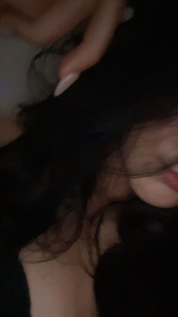 sleepyyh4ad's tweet photo. :¨ ·.· ¨:⠀#bmf ᶻ 𝗓 𐰁 (AGAINNNNN)
 `· .⠀ 19 | she her | 

                         ⋮ dbd, league, 
                            val, genshin ˎˊ˗
i also super mega love sanrio 🪷
♡ / ↻ to be moots!

꒰ #promotwt #dbd #leaguetwt #moothunt #gamingtwt #sanrio ꒱ https://t.co/NZWF27qBbc