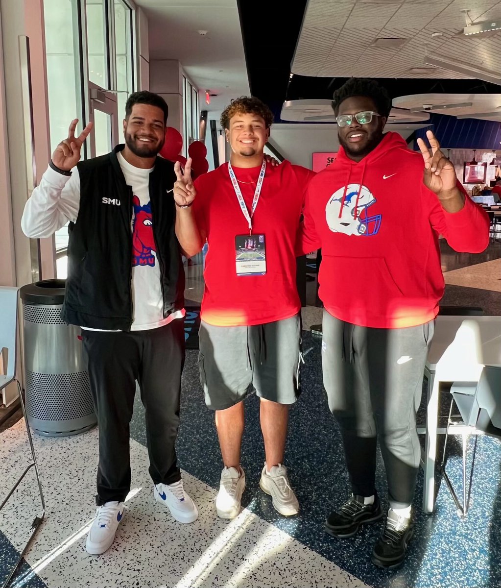 CashtonMathis1's tweet photo. After a great game day visit and conversation with @CoachThibbs I am blessed to receive an offer from @SMUFB. #PonyUp @rhettlashlee @CoachMoCrum @CoachHun_SMU @coach_JIvy @sam_dunnam @mrfootballwait @BillyEmbody @zaiturner 

@c_elerick @grant_elerick @littlehead72 @Derrick__Shelby @PrestigeMgmtLLC @c2_performance @Seth_Ellis_ @CoachBigReemis 

 @ChadSimmons_ @RivalsHS @on3recruits @Josh_Scoop @SMUMustangsOn3 @Andy_Villamarzo @CoachTUCR @BrianDohn247 @ParkerThune @samspiegs @SWiltfong_ @TomLoy247 @LemmingReport @Rivals @GregBiggins @UANextFootball @sixstarfootball @PrepRedzoneOK @Andrew_Ivins @247Sports @TheUCReport @MikeRoach247 @sixstarfootball @GregBiggins @AllenTrieu