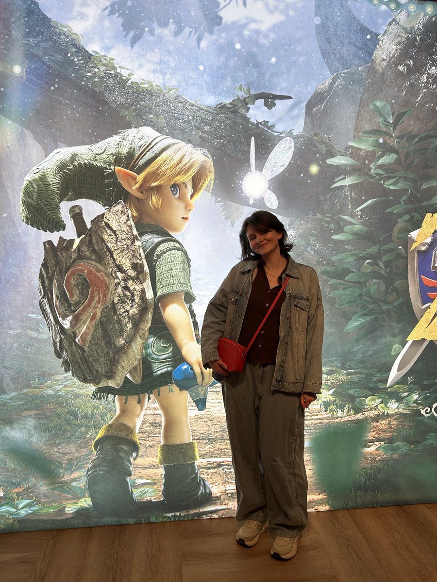 _celestialss's tweet photo. visited the new nintendo store at eb games toronto for the first time! can’t wait to come back for the ocarina of time remake midnight launch :) https://t.co/JqnZDq6yHy