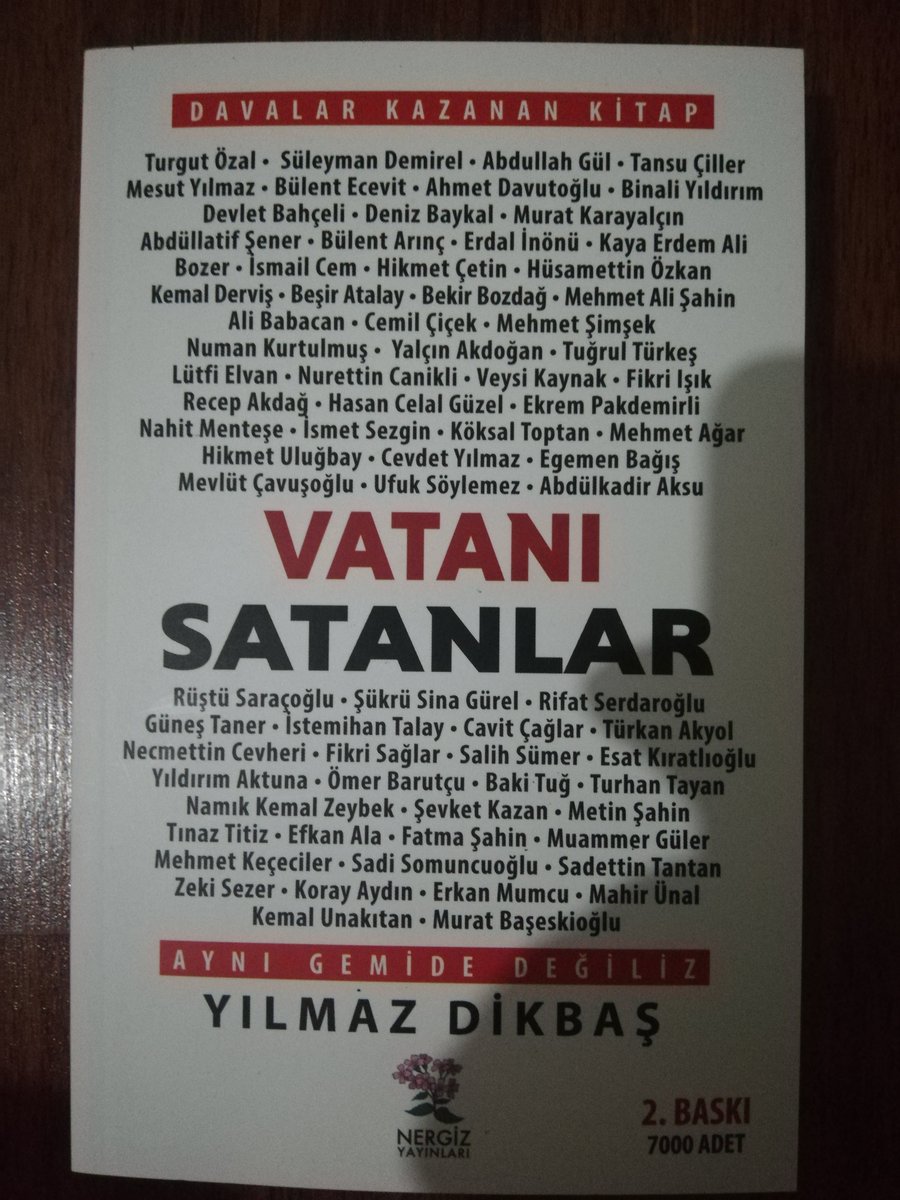 ahmetacarsekure's tweet photo. @SiyasetCafe_com Kabaoğlu'nun kim olduğunu öğrenmek için Yılmaz Dikbaş'ın yazdığı Avrupa Birliği tabuta çakılan sonçivi kitabını okuyunuz. https://t.co/X2E9Es0PFC