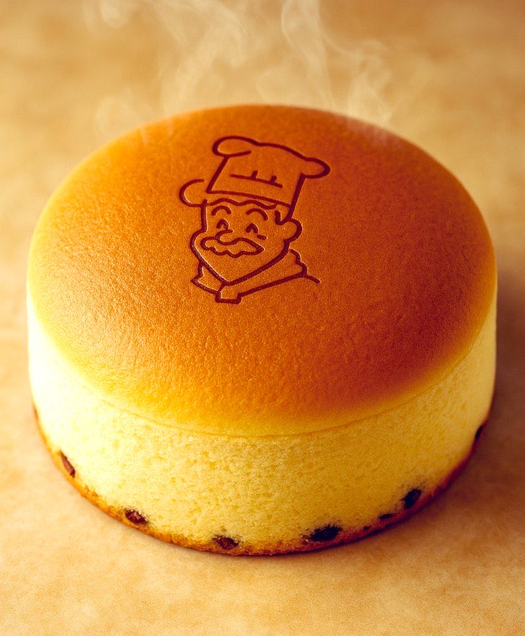 japan_food_loss's tweet photo. 大阪銘菓
りくろーおじさんの店
焼きたてチーズケーキ
を抽選で1️⃣名様にプレゼント

————————————
※「りくろ◯おじさん」
————————————

🎯応募方法 
① 当アカウントをフォロ—&amp;いいね
② ◯を埋めてコメント

🎯応募期間
10月28日23時59分

DMでご連絡します✉️ https://t.co/CwFjfjtasy