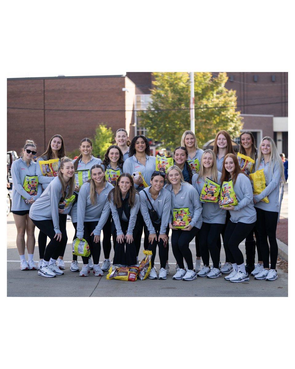 RedbirdVB's tweet photo. Homecoming festivities🤩 https://t.co/TrNxD2sQdb