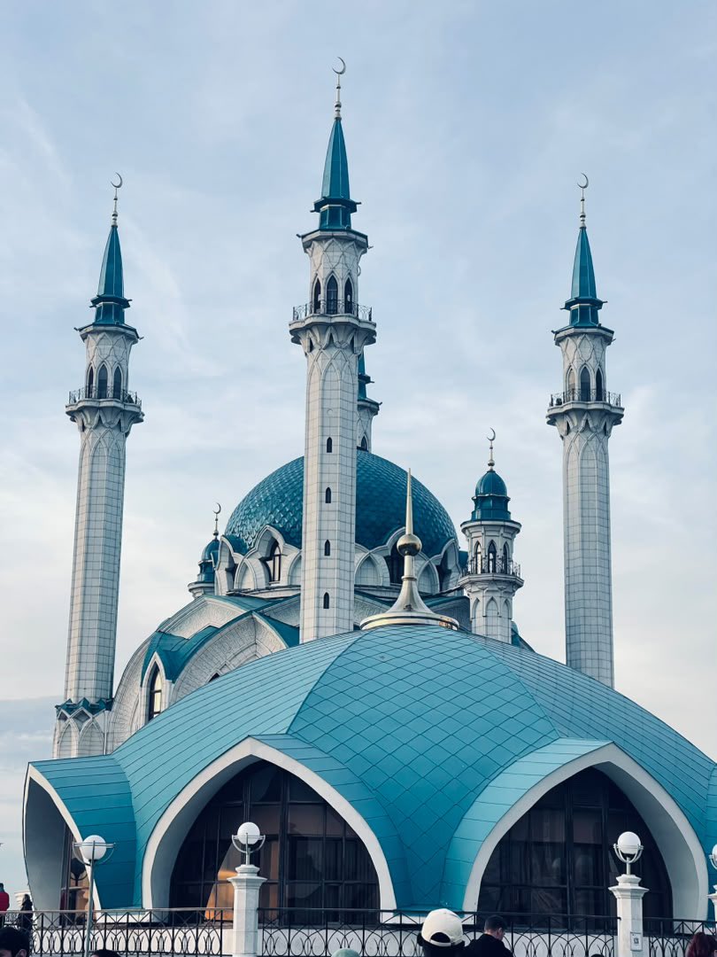 dynamic__pr's tweet photo. KUL SHARIF MOSQUE, KAZAN, RUSSIA 🇷🇺🕌 | WHERE HISTORY MEETS ARCHITECTURAL BRILLIANCE

Some places are more than beautiful structures; they are living reminders of history, faith, resilience, and cultural identity. https://t.co/GpEEH62G6M