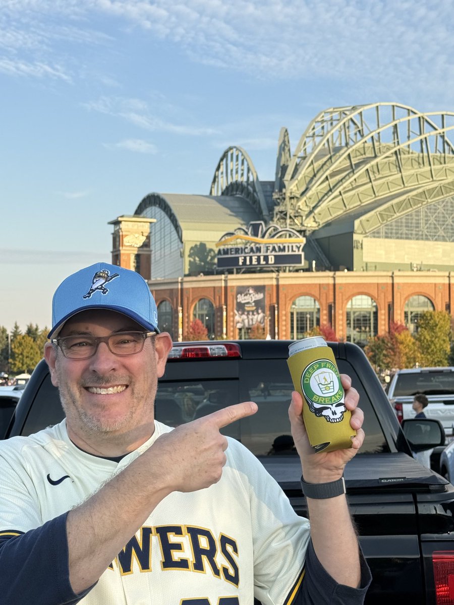 ajmcferren's tweet photo. Go Crew! @deepfriedbreaks making an appearance. 

#ThisIsMyCrew https://t.co/YkYAGQbjCl