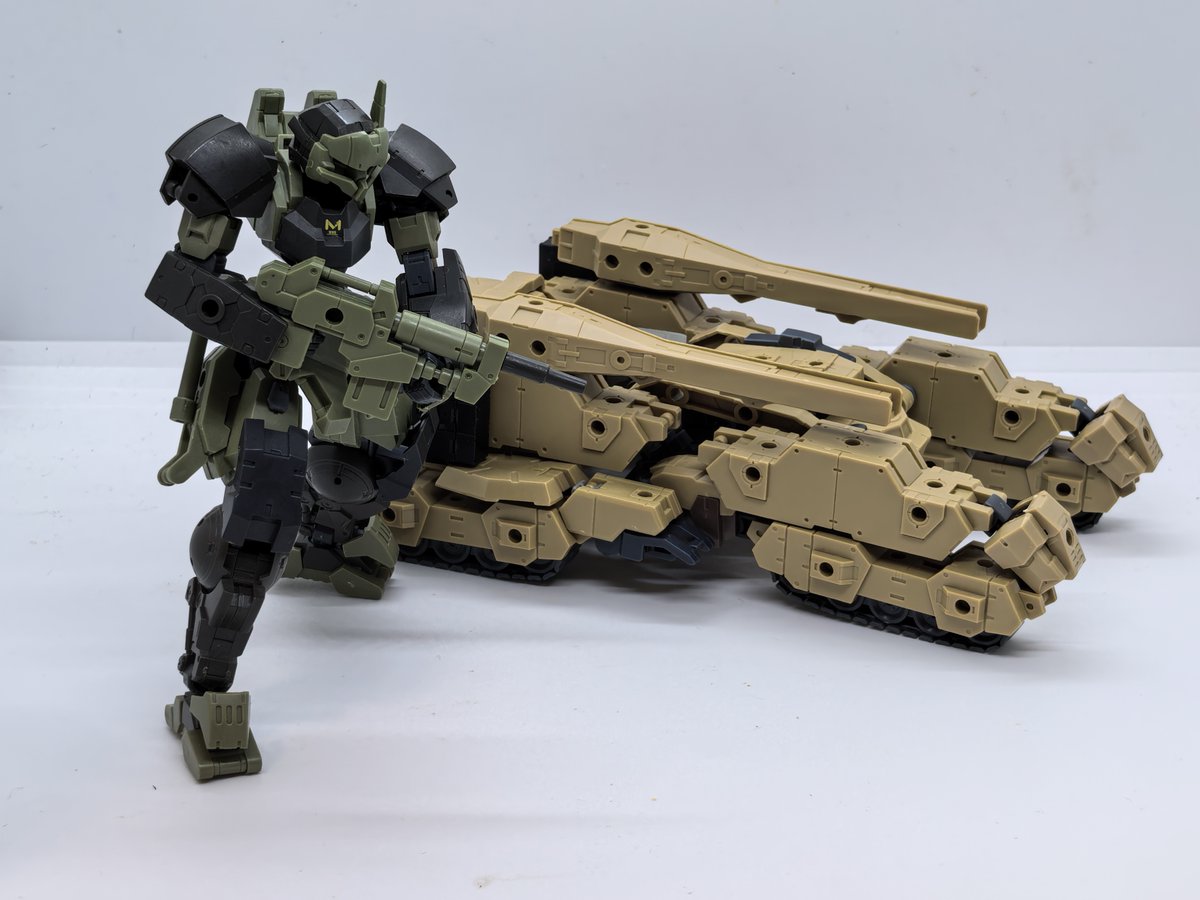 hfblj22149's tweet photo. 无需改造的版本复刻成功！
什么叫地球人的坦克站起来了
#30MM https://t.co/wPAX6reTh9