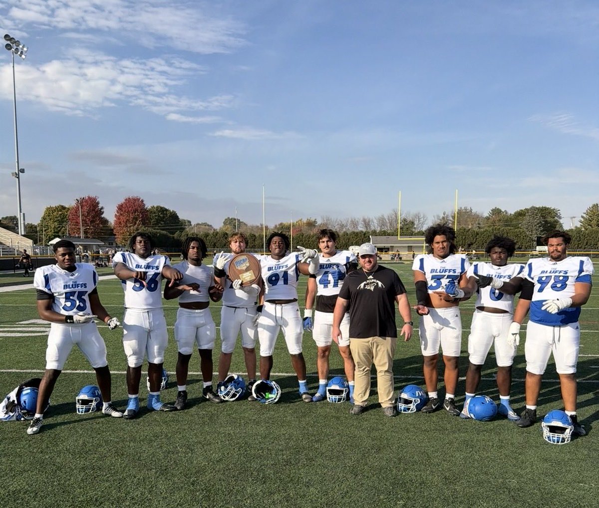 DLineUpassRush's tweet photo. CHAMPIONSHIP DEFENSE! 🏆🔒

3rd SHUTOUT of the season! Iowa Western holds Ellsworth to just 123 total yards and 61 rushing yards!

REGION 11 CHAMPIONS! 🏆

#GoReivers #DLineU #ChampionshipStandard https://t.co/SdjON4Asn4