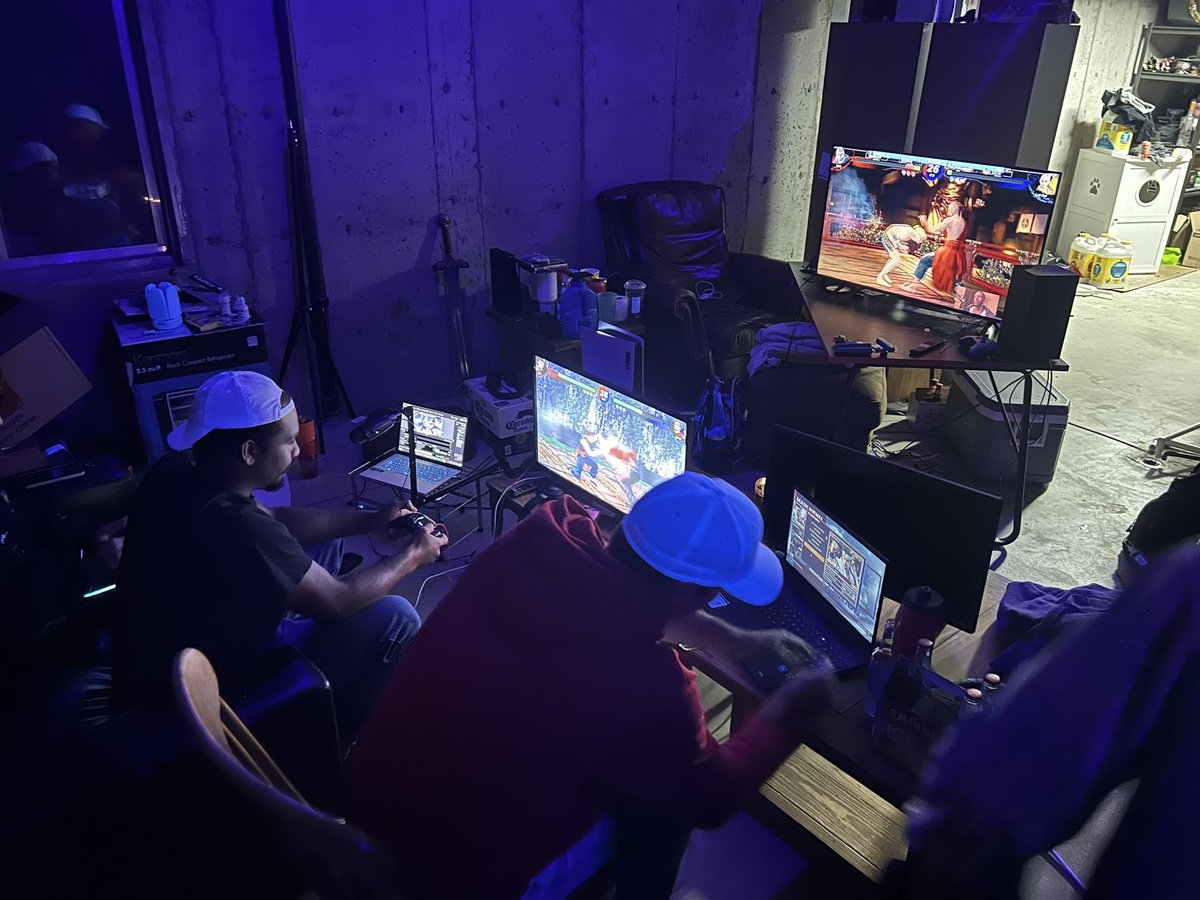ColoradoVFTO's tweet photo. Offline with the crew LAG watch party!!

COVF 

https://t.co/MvNfi0olAT https://t.co/RM5Vn2i2fB