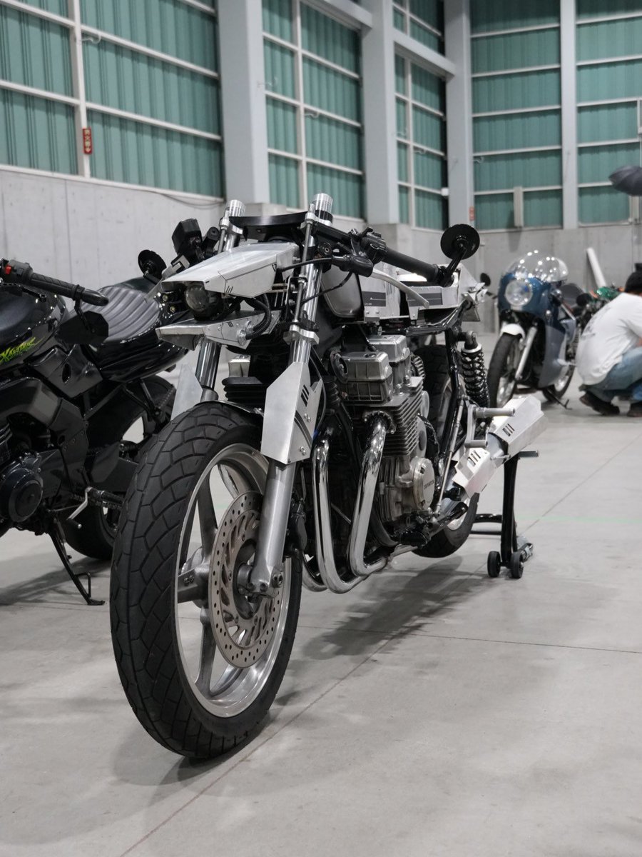 scarecrow_moto's tweet photo. C2M2へ遊びに行ってました

Xで見たことあるバイクが一杯で、致死量のカスタム熱を浴びてしまったわ
拘りの塊って良いよね https://t.co/4vtS79NbFP