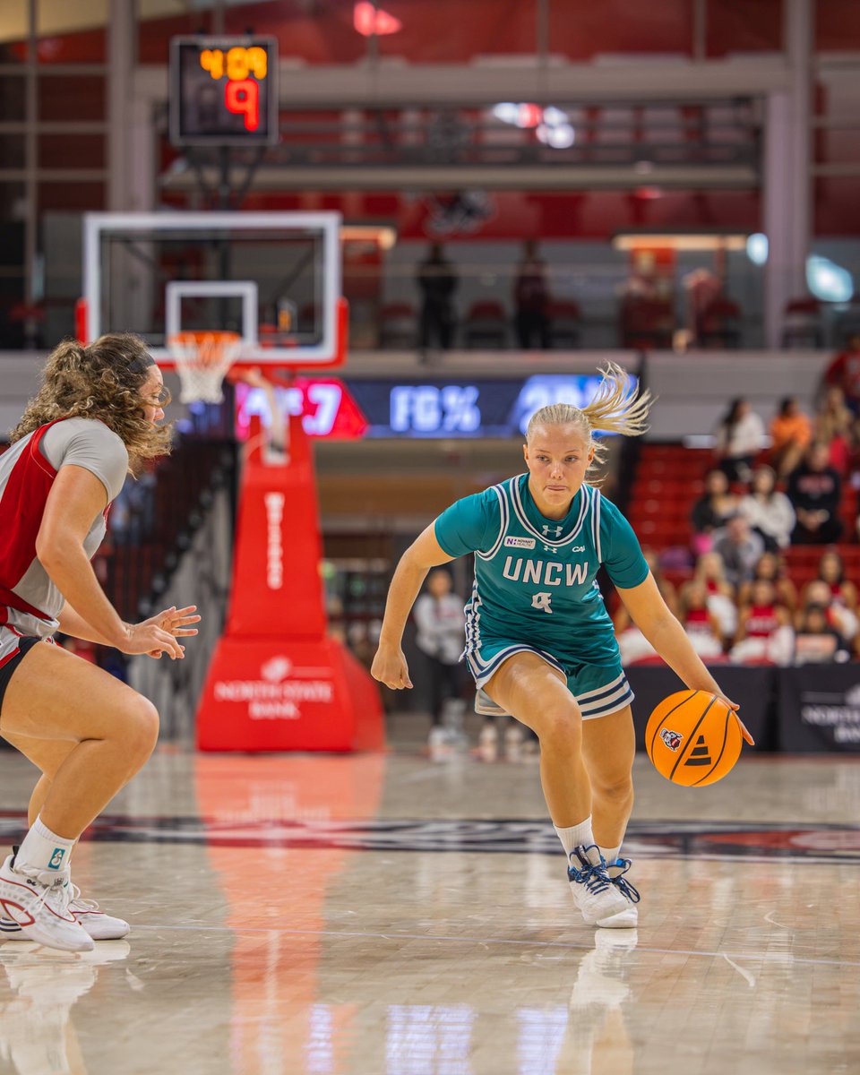 uncwwbb's tweet photo. saturday snapshots πΈ
#SeahawkBasketball https://t.co/hnUzCnmnB9