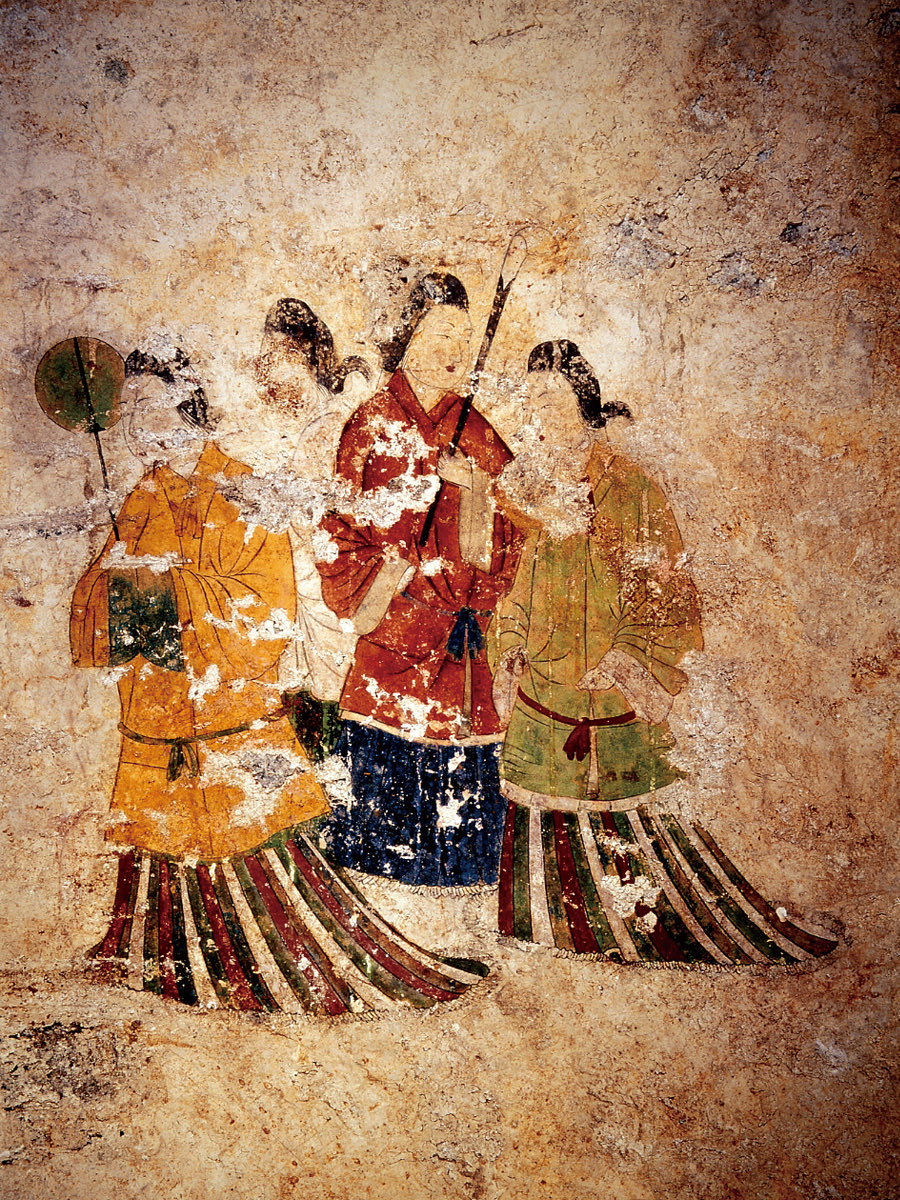 berberbell's tweet photo. @Hehua_Andrey @G8LLbFlsD467882 @wuerbangbang より唐代に近い時代の女性の絵だと顔が丸めなんですがそれでも大分違いますね…。 https://t.co/bTPCskO1xG
