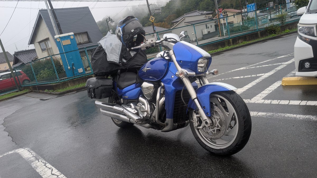 DUNAMES11's tweet photo. 清里中央オートキャンプ場でキャンプツーリング
雨の中でも走りきっていっぱいお料理しました！
カレーも美味しく作れたしふぐひれ酒は美味しいしで最高ですなぁ
#志狼ツーリング https://t.co/nZ9EVZI7Fo