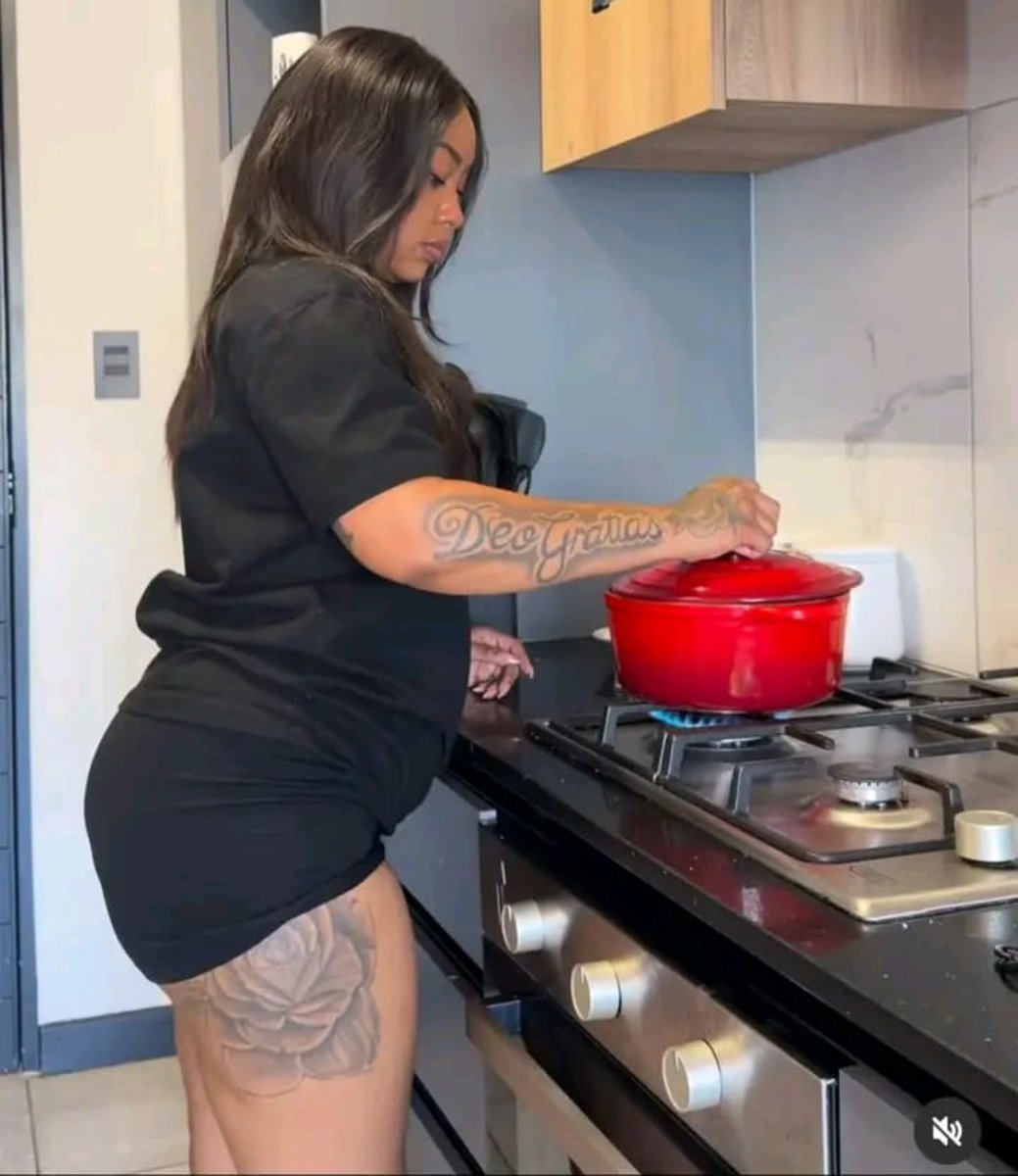 Phumla080288's tweet photo. At this point you can be those pastors who say eat grass and we'd eat it because wow these nothing we wouldn't do for you🤞🌹👑
TRIXIE X SPINNERS S2
TRIXIE X DSTV SELECT PACKAGE
#LindyChristoffels
#TrixieHasTheSelectPackage
#WatchspinnersS2withTrixie https://t.co/CSHuVUcfHh