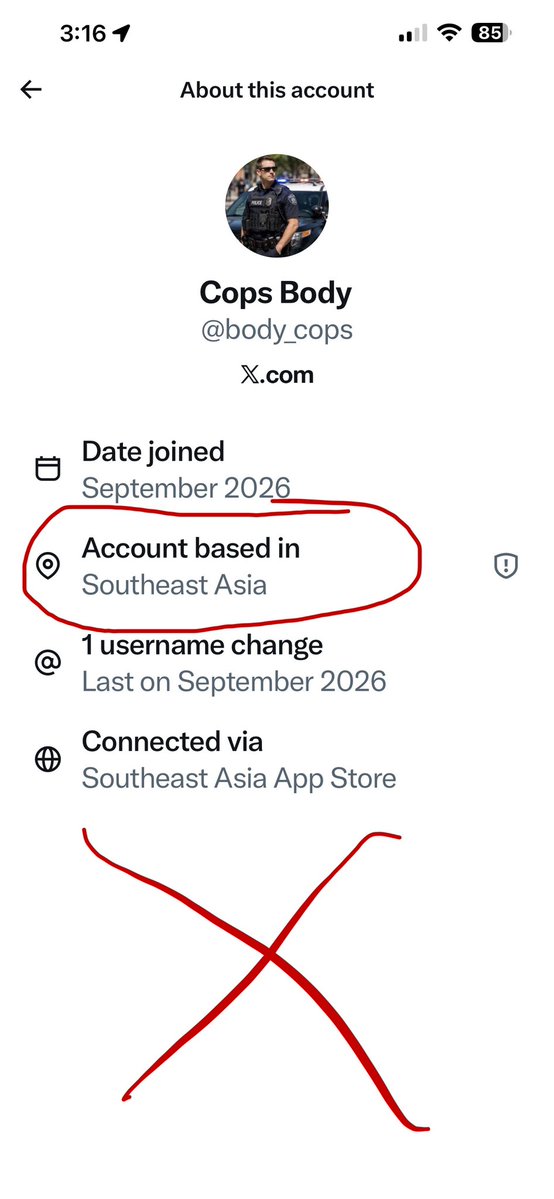 ProJangle10's tweet photo. @body_cops Watching half clipped content from a SE Asian spam account! https://t.co/xgSuedB0gS