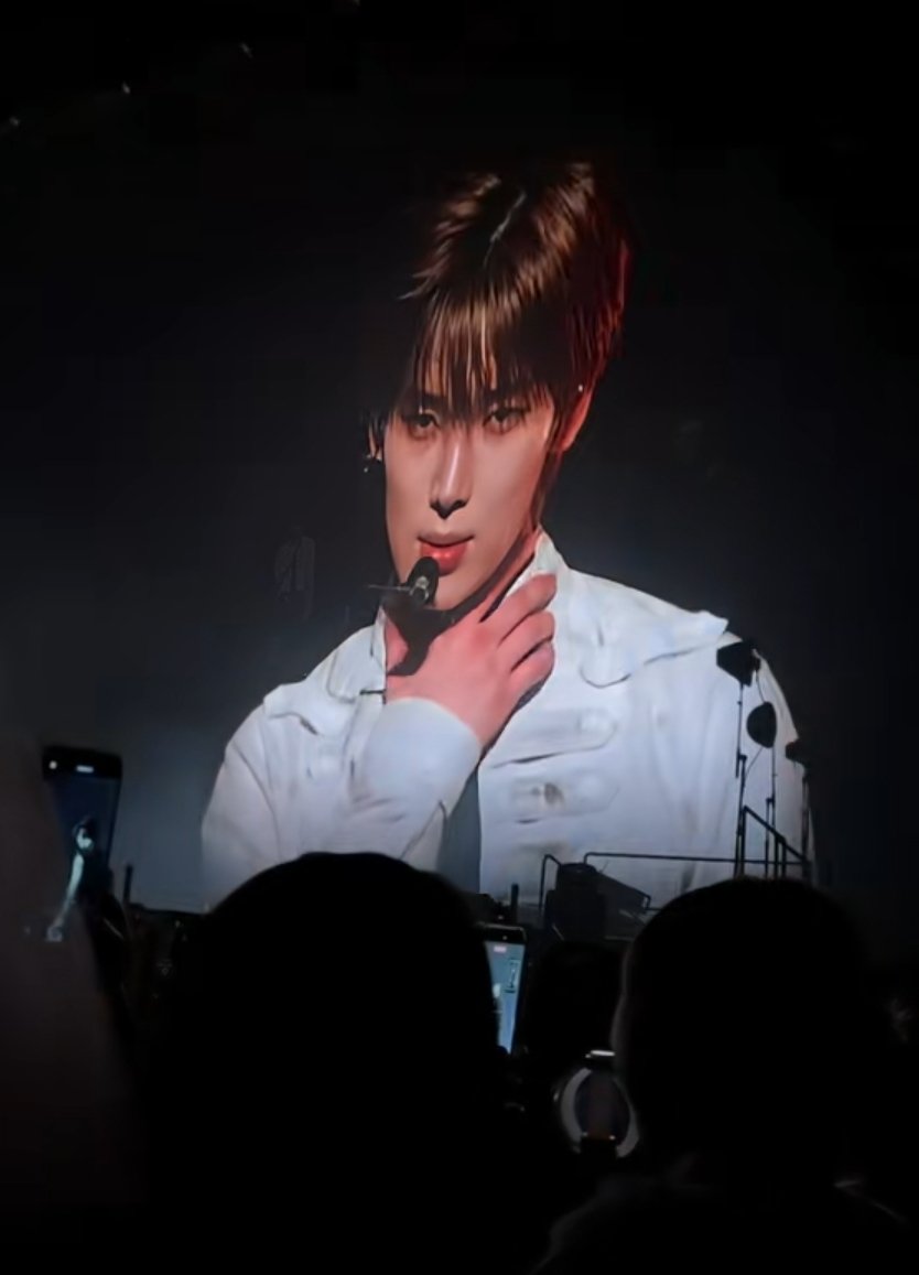 ftalsunoos's tweet photo. category is sunoo on the big screen https://t.co/yT5XVMKo7E