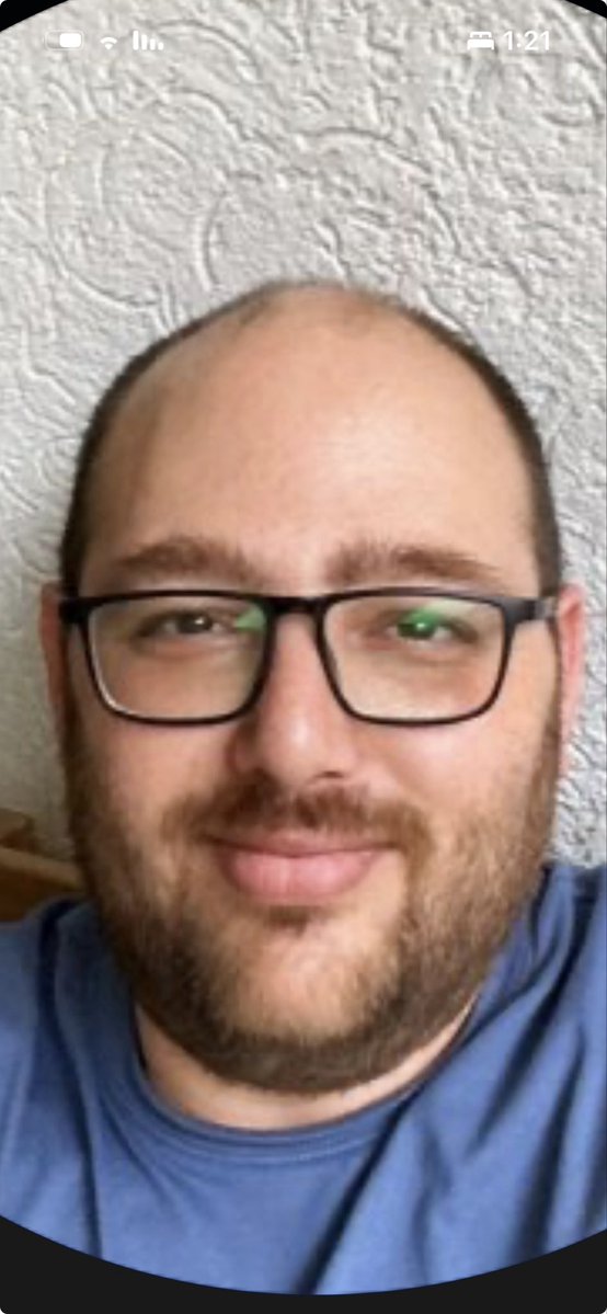 Alroshabrosh's tweet photo. @nadavtirosh גרוש, טבעוני ,מכוער ,שמאלני , שונא אדם, אלים ,וזבל של בן אדם go figure 🙄 https://t.co/EQl1SVIjTE