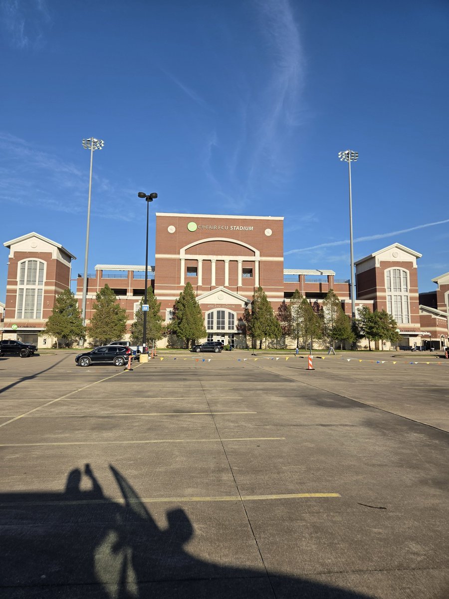 Matt_Stepp817's tweet photo. 2026 Game 29
Waller vs Cy Ranch #txhsfb @dctf https://t.co/JcwJNmAddk