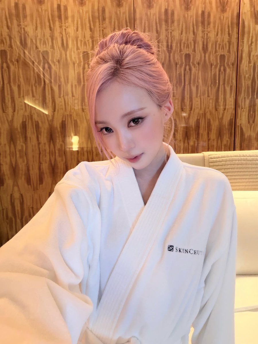 cloudnarin's tweet photo. https://t.co/aymDx7Jhav