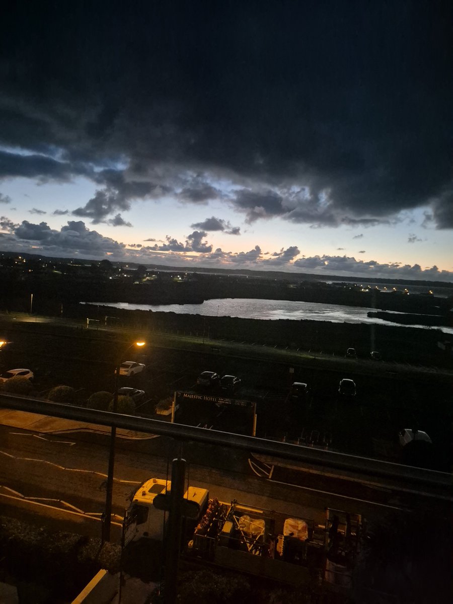 refsupreme's tweet photo. @CathalOR1987 Stayed in the Majestic Hotel in Tramore on Monday night last ..lovely spot sham ...woke to this at 7am Tuesday morning https://t.co/MP2UMPdTBD