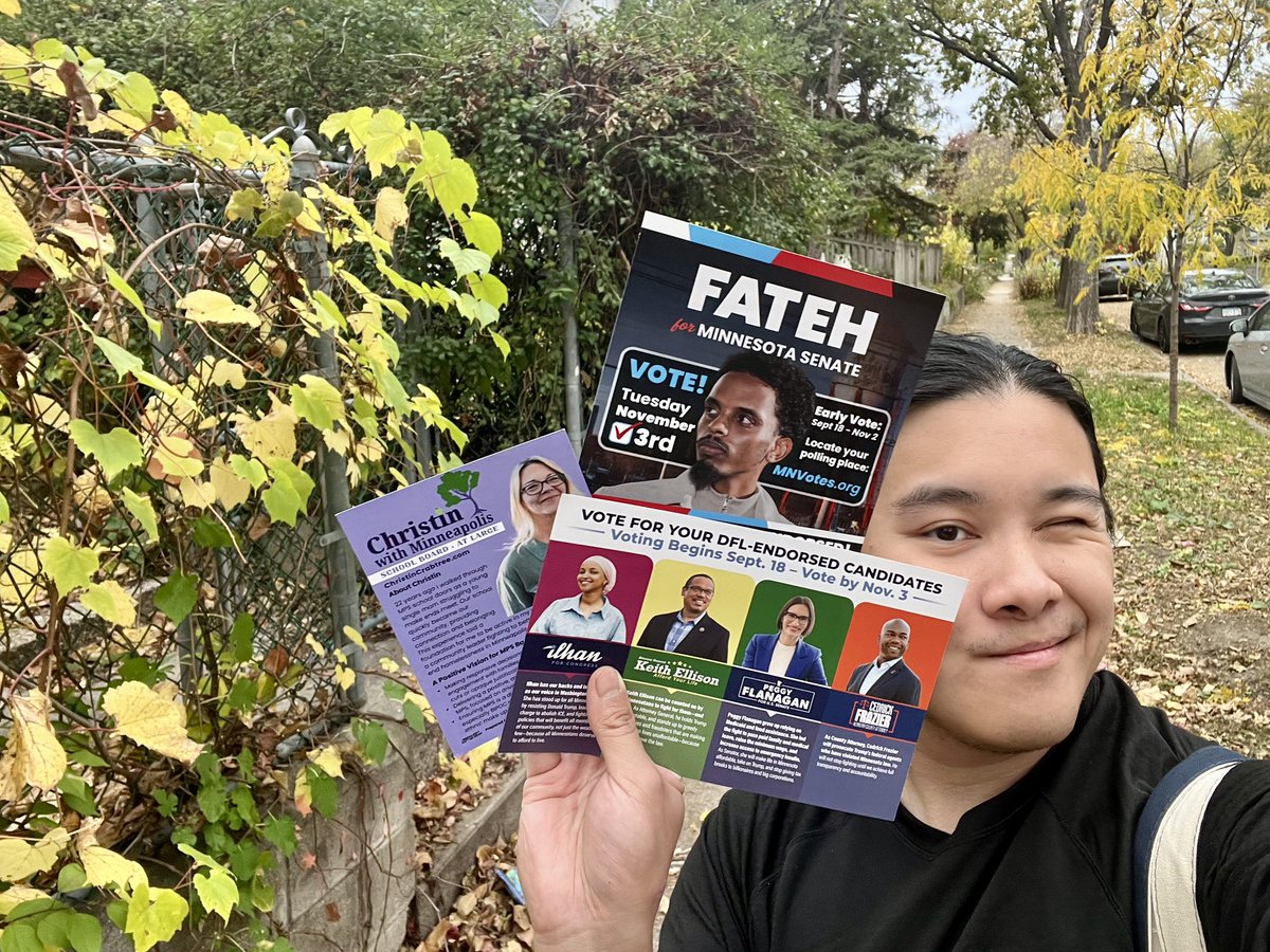 SeanLimMN's tweet photo. Today marks TEN DAYS until Election Day on Tuesday, November 3rd! 🗳️

Let’s galvanize &amp; mobilize Minnesota. If you’ve been wanting to get involved and help #GOTV, now is the time! 📋

Sign up to knock doors: https://t.co/26FiHXQoKY
Make your plan to vote: https://t.co/QM6DWbAV01 https://t.co/DmYJ88Wmva
