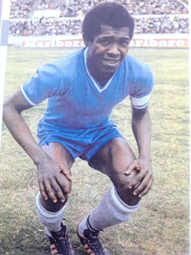 DiegoArcos14's tweet photo. -Rómulo Dudar Mina 1970
-Christian Botero 1999
Únicos 2 futbolistas que lograron ser máximos anotadores del fútbol ecuatoriano jugando por Macara.
Posse acaba de anotar su gol #14 y lidera tabla de @LigaEcuabetec 2026 https://t.co/J8li8XJIAc