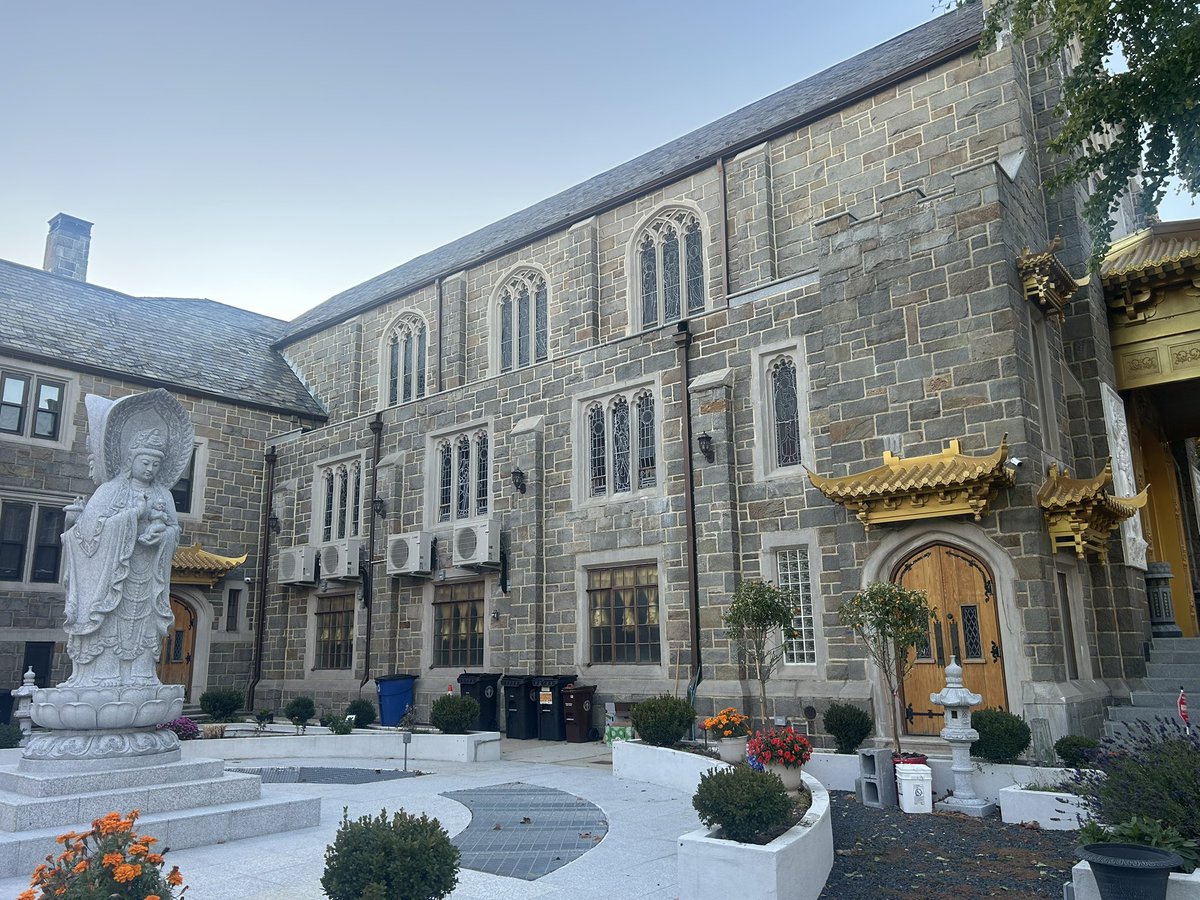 PureLandNation's tweet photo. Prajna Zen Buddhist monastery in Bay Ridge, Brooklyn with oriental elements grafted onto an old Lutheran church building https://t.co/LLTMI3S9NH