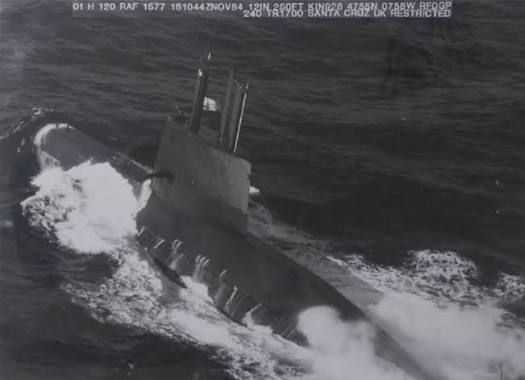 SA_Defensa's tweet photo. Not quite sure why this is worth noting, with some arguing that any deal should be axed by the Germans &amp; French.

Thyssen Nordseewerke delivered the pair of TR-1700s to Argentina 2/3 years immediately following the war.

Santa Cruz was launched 3 months after the ceasefire!

1/ https://t.co/iBHR5C3IWQ
