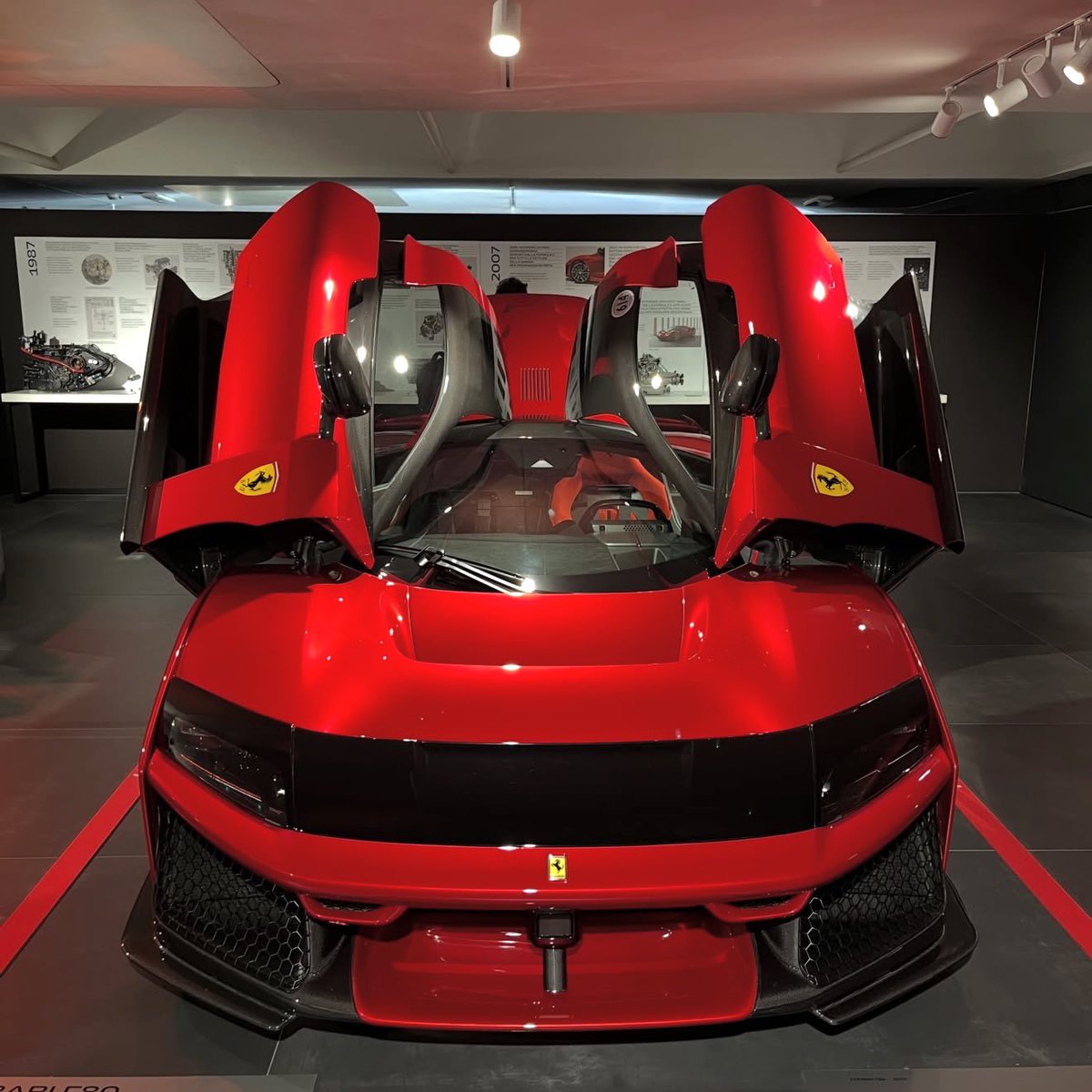 CarCultureCC's tweet photo. Ferrari F80 🛡️ https://t.co/mqdDID9GRj