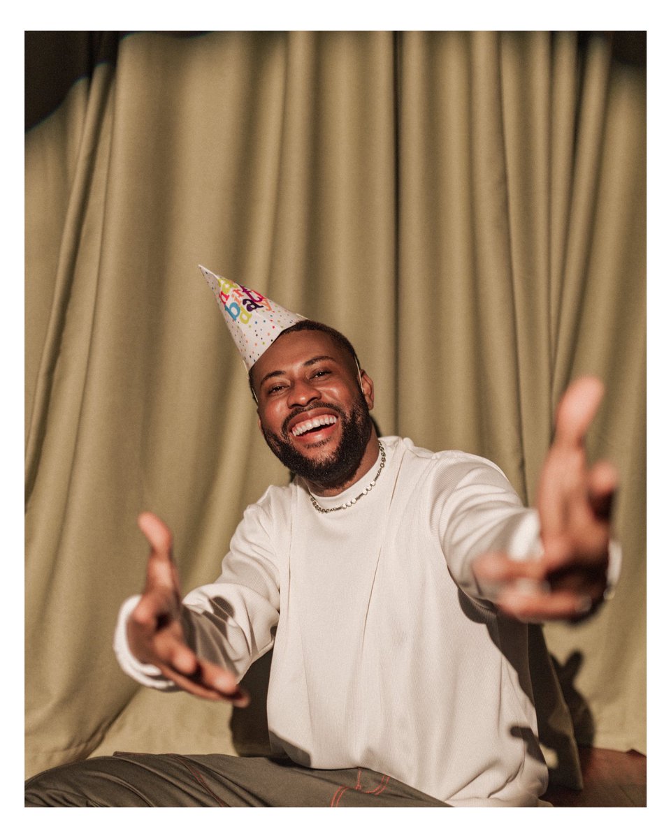 Limoblaze's tweet photo. This is 31 🎉 Happy Birthday Samuel 🤍 https://t.co/KmtYuHMsbZ