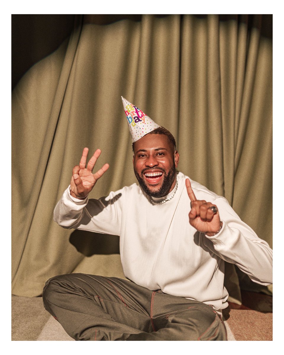 Limoblaze's tweet photo. This is 31 🎉 Happy Birthday Samuel 🤍 https://t.co/KmtYuHMsbZ