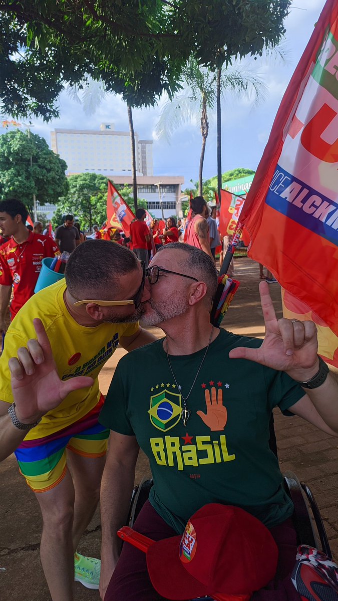 jcss1985's tweet photo. 🇧🇷1️⃣3️⃣🇧🇷
Pelos nossos direitos.
Pela nossa democracia.
Com eles: @LucianoCov60234 e @mineirindosbaum https://t.co/IS6YdIo00y