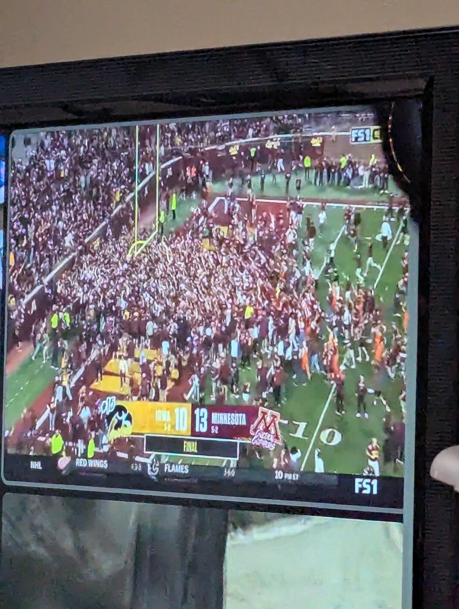 GoBigRedCast's tweet photo. Silly Gophers fans.

Don't they know in the playoff era, regular season games have lost all meaning? https://t.co/sTtZNDMw5i