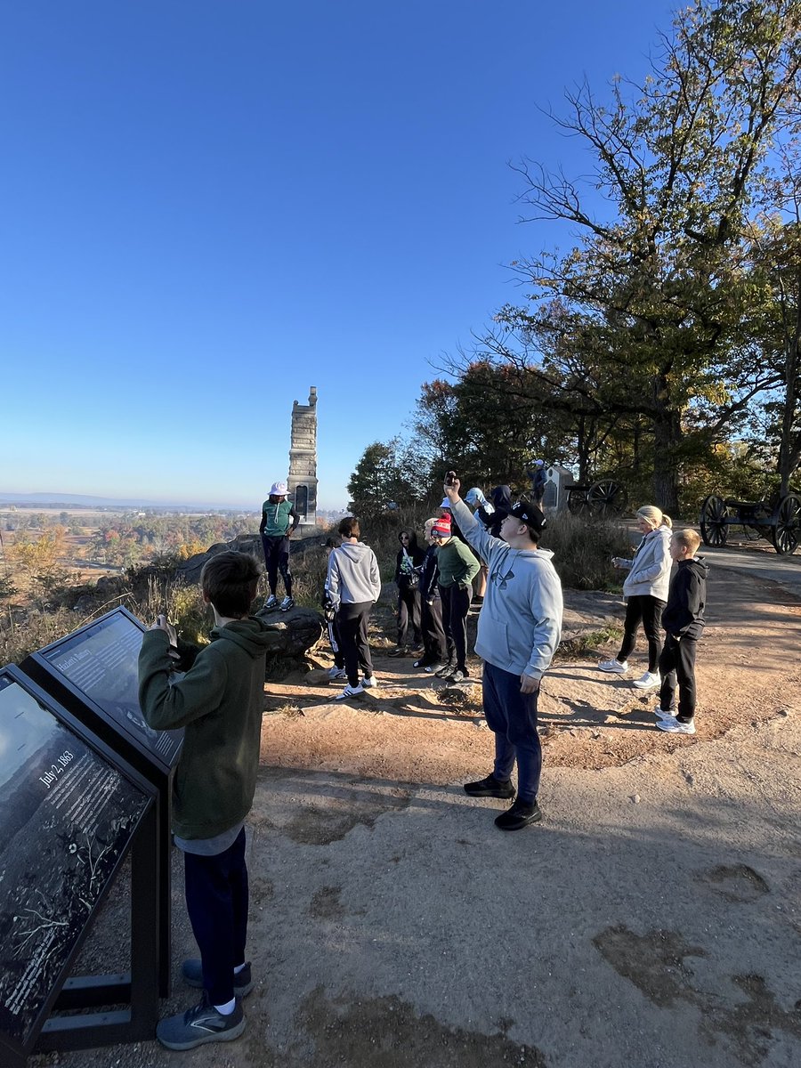 BotkinsSchool's tweet photo. The 8th graders made one last stop on their way home from D.C. at Gettysburg. https://t.co/DhYwoHTDCH