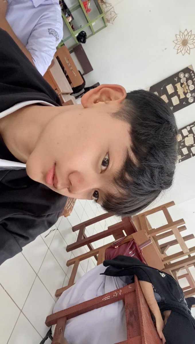 Xavier13510's tweet photo. Pap #viral #sukabumi #ganteng https://t.co/ByldoFsxXG