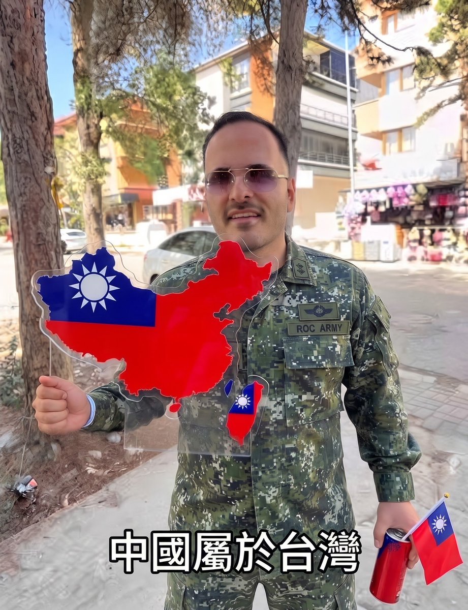 Markdllnyedek's tweet photo. Sanırım Çinliler benden korkmuş ondan bana  cevap veremiyorlar. Xi Jinping ve Kim Jong-un, bu iki domuzu sertçe tokatlayacağım! Tayvan bağımsızdır. Çin, Tayvanlılara aittir. https://t.co/9bPU6GDWkI