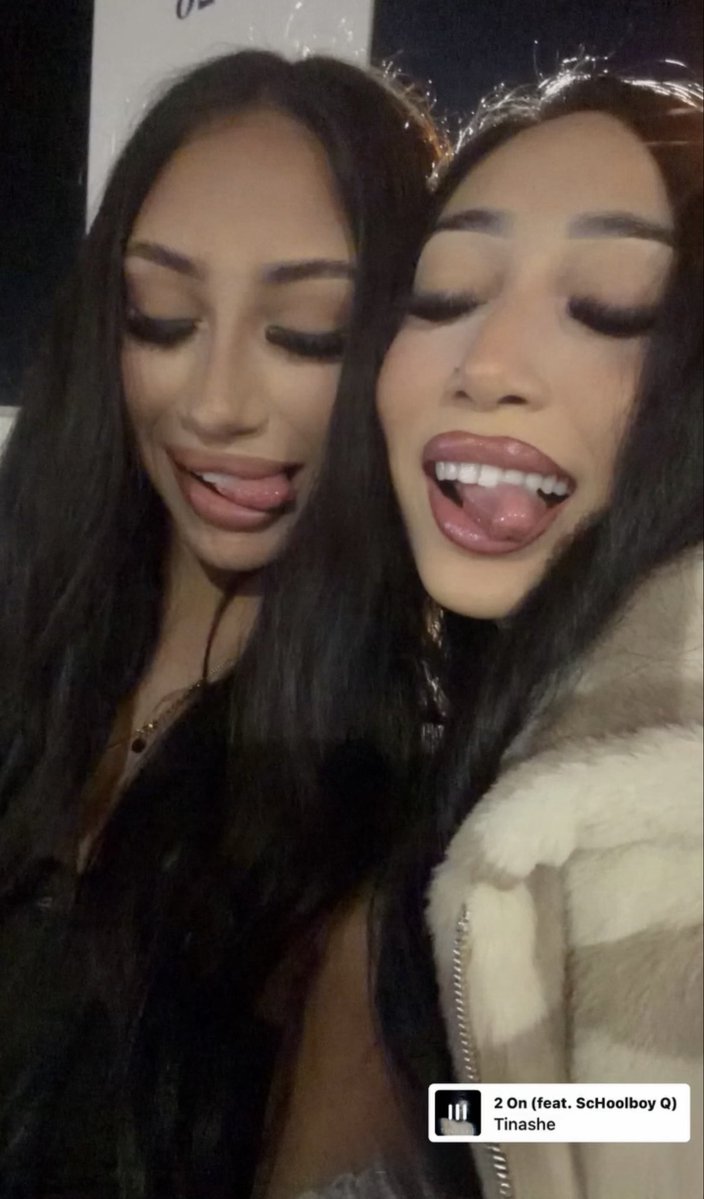 moodkillro's tweet photo. this girl and her friend gettin it😍 never back down from a 2v1 https://t.co/473QpXNkdK