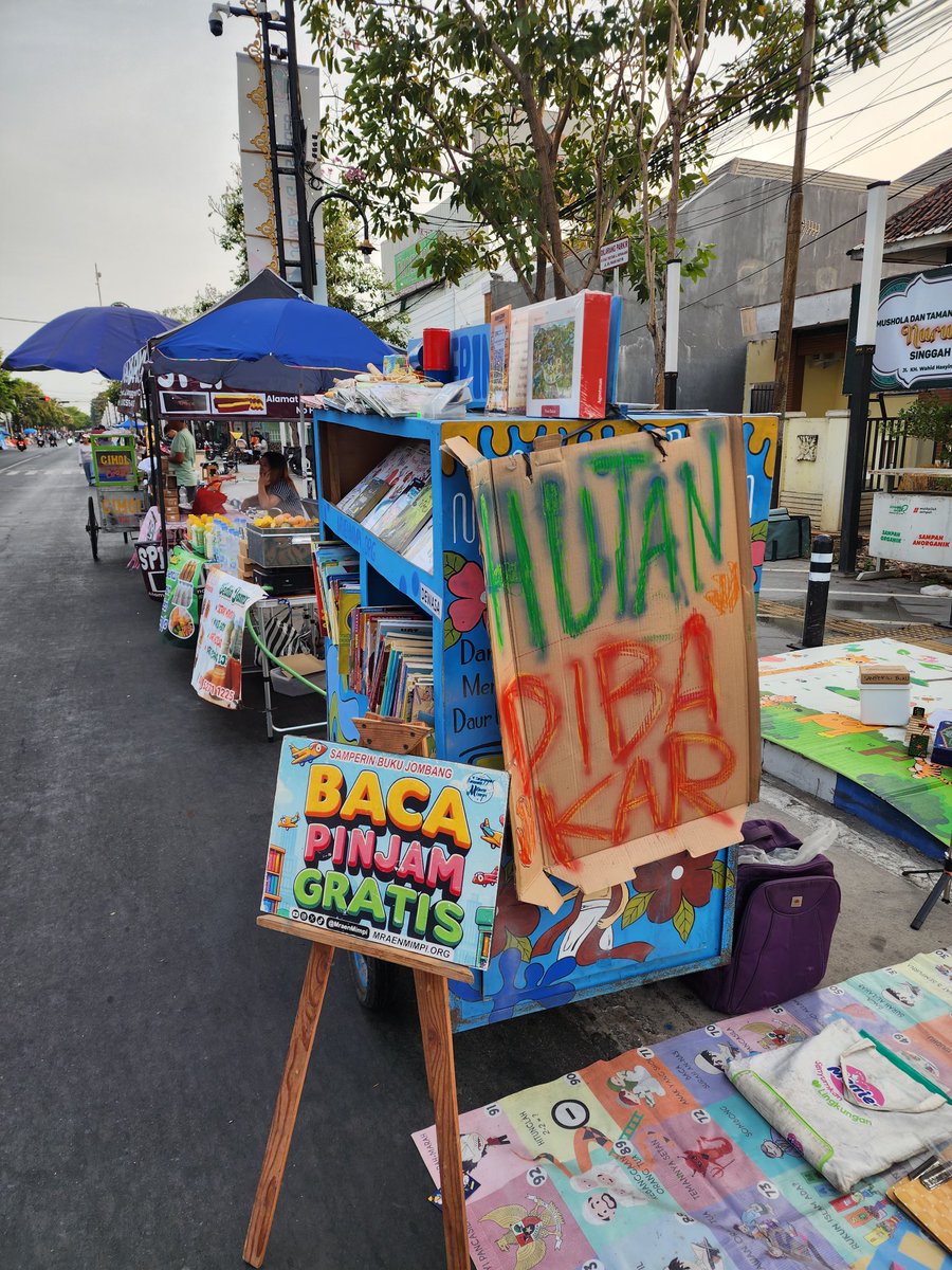 MraenMimpi's tweet photo. Tolong bantu bacanya apa ya teman2?📚🔥 https://t.co/ifrEQxlpxB