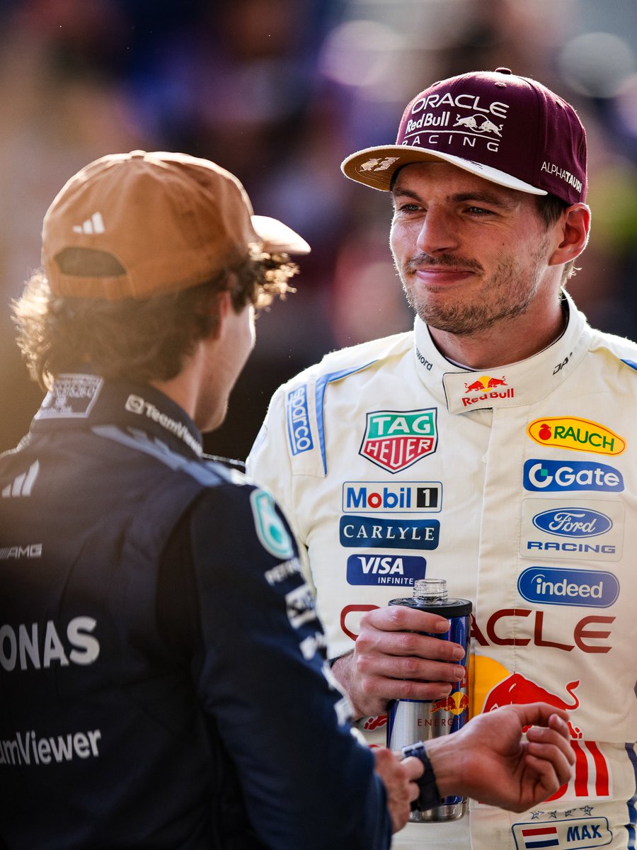 VerstappenCOM's tweet photo. See ya on the front row, Kimi 😉

#USGP https://t.co/12jUsNQrBW