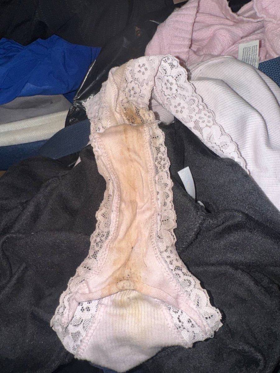 davidgrrr22's tweet photo. Wife’s dirty panties #dirty https://t.co/MbigDH4Tbc