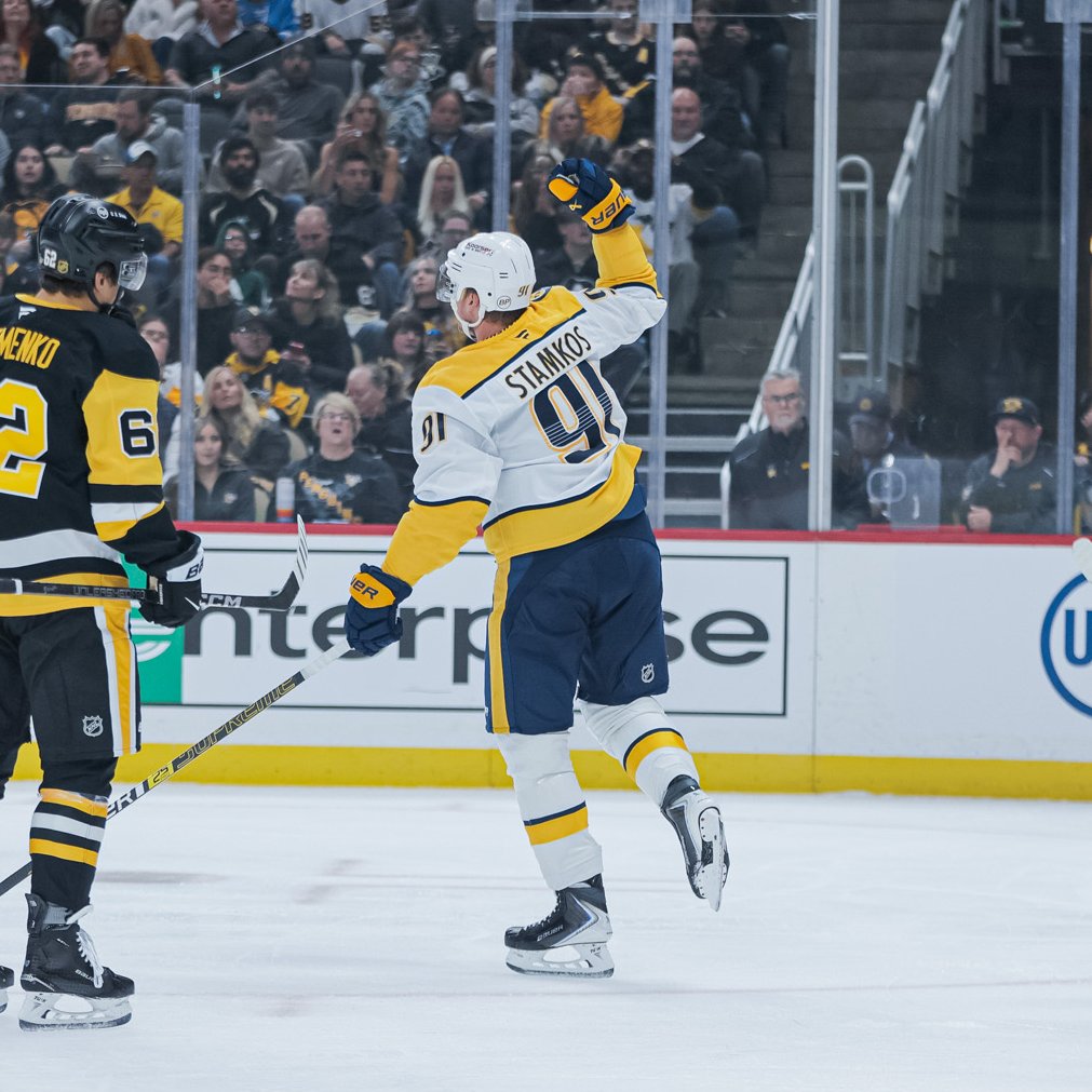 PredsNHL's tweet photo. Stammer doing Stammer things? 

Now that's an #ULTRAMoment 🤩 https://t.co/lUwpfNCd5X
