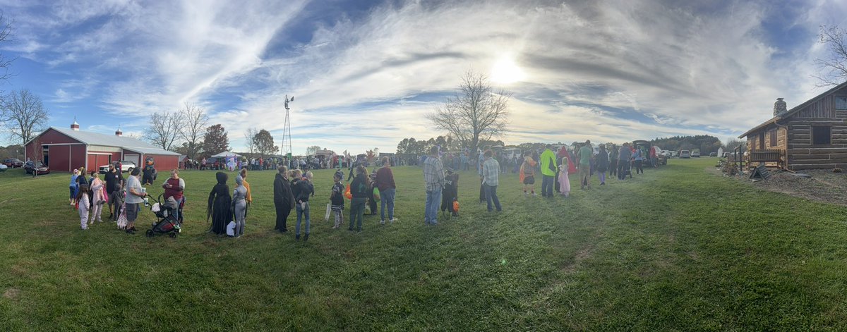 GrumpyTesla_'s tweet photo. "Trunk-or-treat? Nah, FRUNK-or-treat. 🎃⚡

Rolled the @cybertruck into our local Halloween event in Michigan and packed the frunk with Reese's, Jolly Ranchers, and a whole bin of chocolate. The line of little ghosts and witches stretched clear across the field.

Stainless steel on the outside, pure sugar on the inside. 👻🍫"

@Tesla