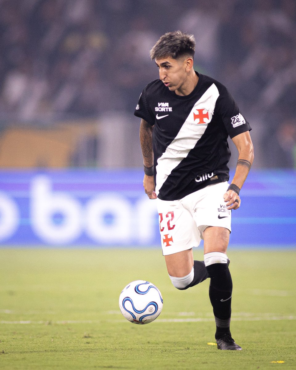 newscolina's tweet photo. Camisa 10 nele. https://t.co/piaP8sjsn4